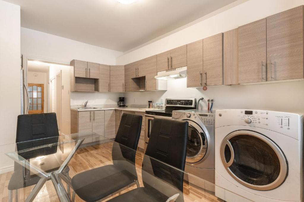 109 - 3 Bedrooms In Verdun Apartamento Montreal